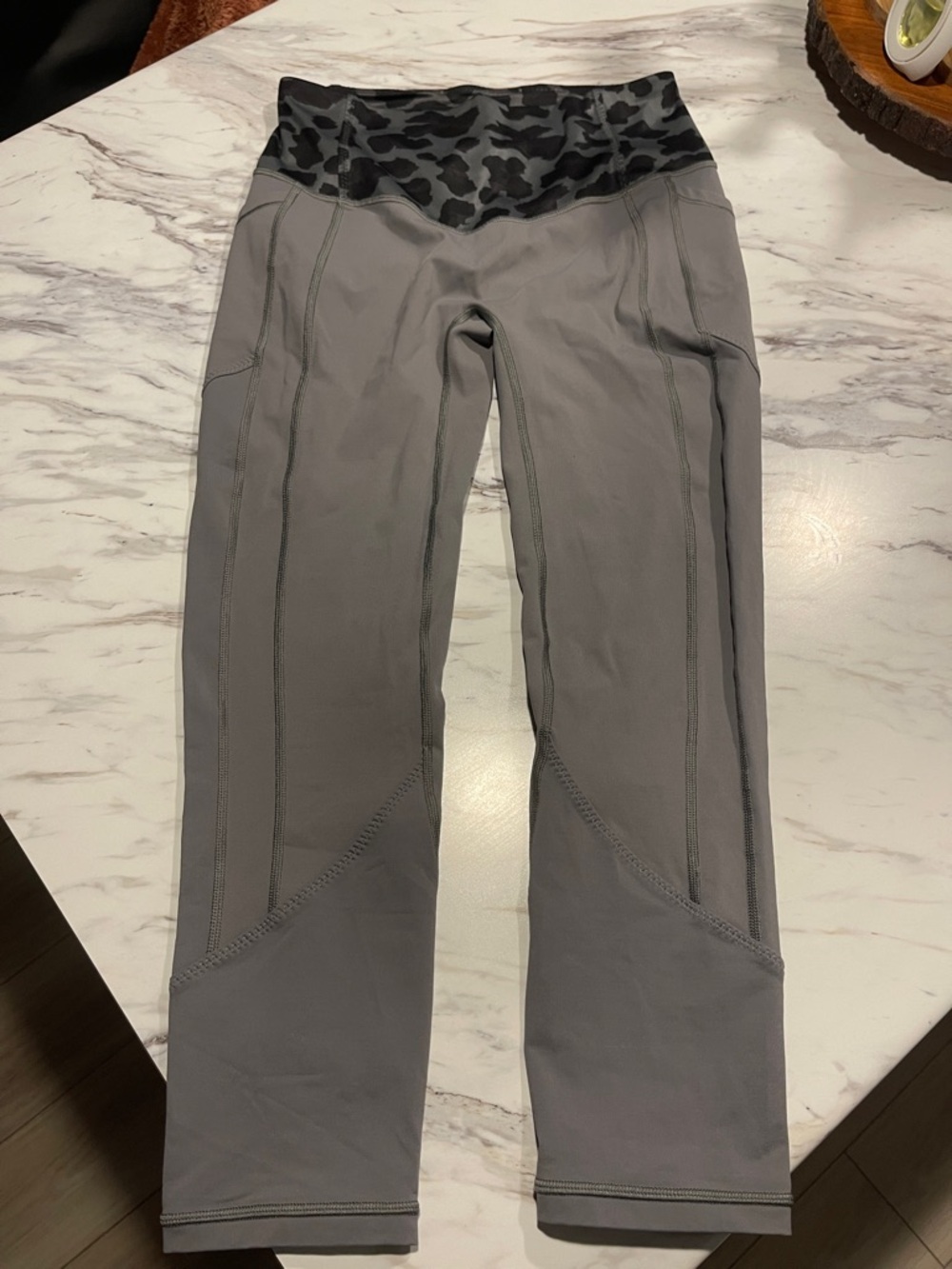 Gray woman’s lululemon leggings with Patterned Waistband